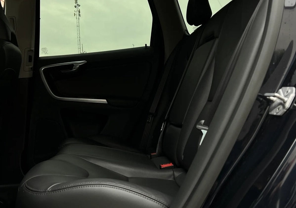 Volvo XC 60 cena 79800 przebieg: 158000, rok produkcji 2017 z Chojna małe 596